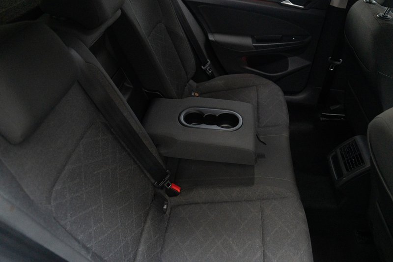 Volkswagen Golf 5 ptas. Advance 2.0 TDI 2020, foto 34