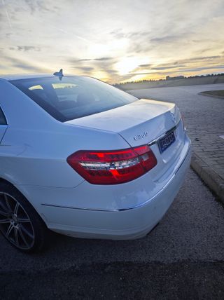 Mercedes-Benz E350 Avantgarde Airmatic