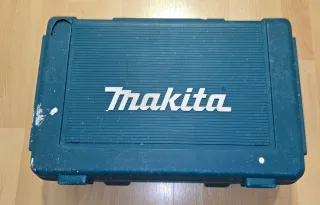 Maletin Makita 6271D con Linterna y 2 Baterías