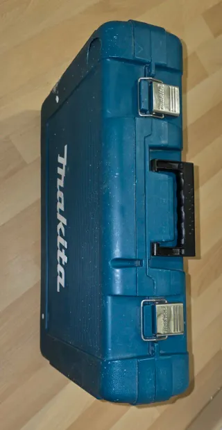 Maletin Makita 6271D con Linterna y 2 Baterías