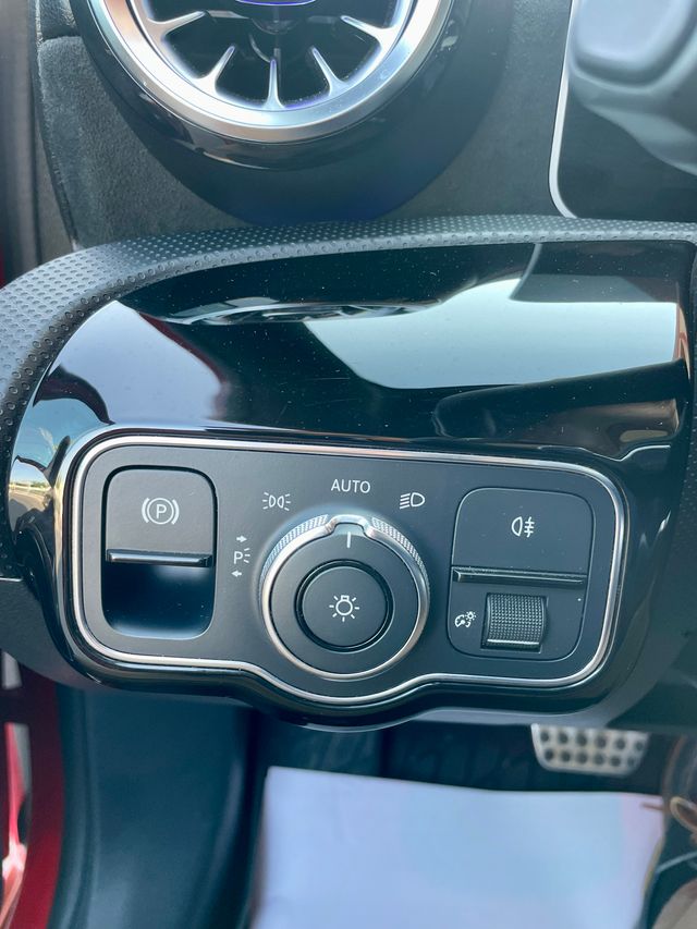 Mercedes-Benz Clase A 200 Amg Line 7 gtronic