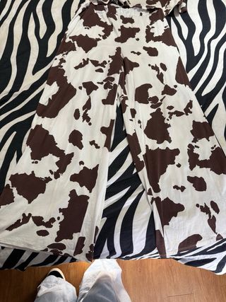 Conjunto Chándal Estampado Vaca