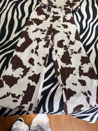 Conjunto Chándal Estampado Vaca