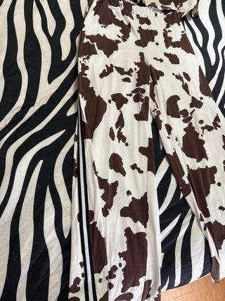 Conjunto Chándal Estampado Vaca