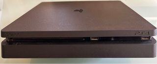 Consola Playstation 4 Slim 500GB Negra + 2 Mandos