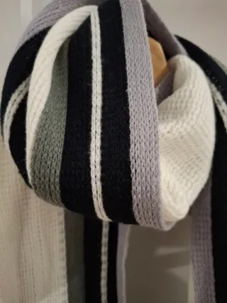 Bufanda de hombre a rayas