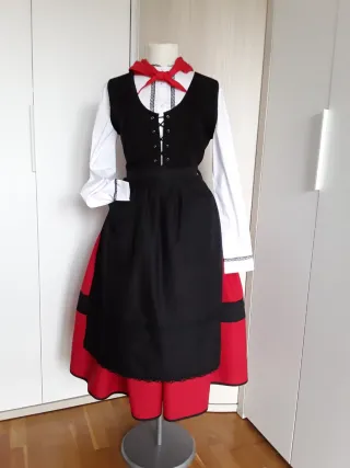 Traje Neska-Baserritarra "145 euros "