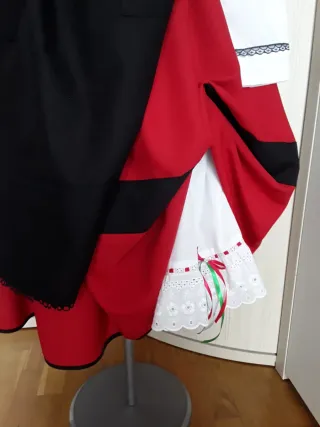 Traje Neska-Baserritarra "145 euros "