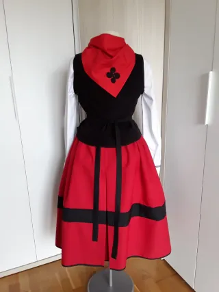 Traje Neska-Baserritarra "145 euros "