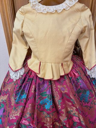 Traje de Fallera