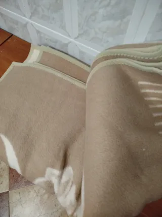 Manta de forro polar con estampado floral