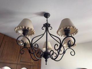 Lámpara de techo de tela y metal