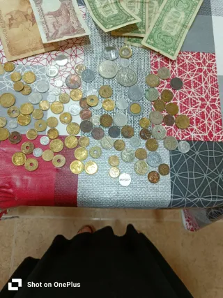 Monedas y Billetes Colección Variada