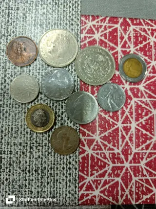 Monedas y Billetes Colección Variada