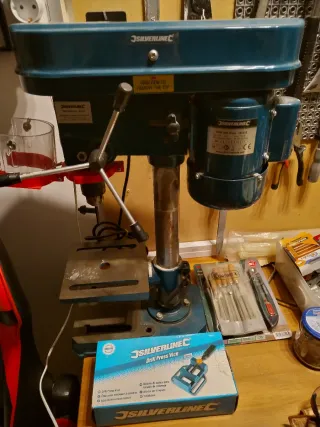 Taladro Columna Silverline 350W