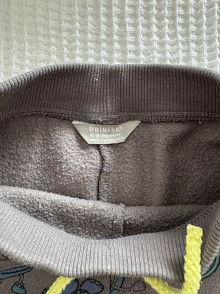 Chándal Primark 12/18 meses estampado