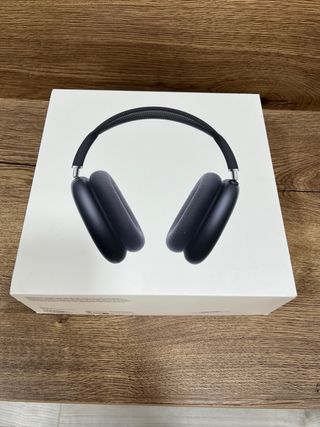 Apple AirPods Max Space Gray