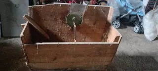 Desgranadora artesanal de madera