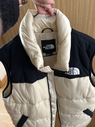 The North Face plumífero beige talla M