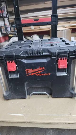 Carro Milwaukee PACKOUT