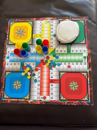 Parcheesi y Ajedrez