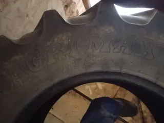 Neumático Agrícola AgriMAX RT 855