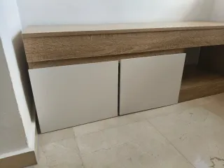 Mesa TV HOMCOM 140cm 2 Puertas