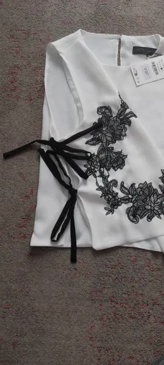 Top Zara Negro y Blanco Talla L