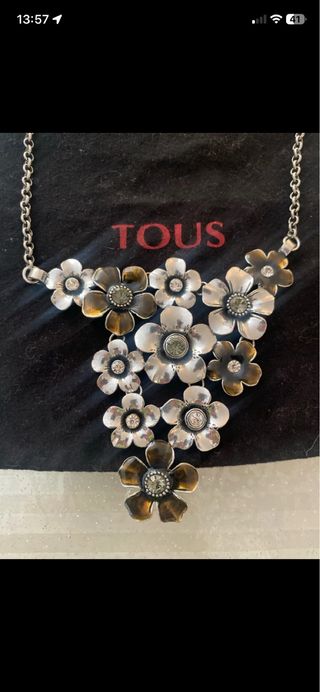 GARGANTILLA DE SEÑORA DE BISUTERÍA.