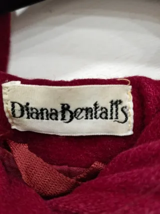 Elegante cappotto invernale rosso