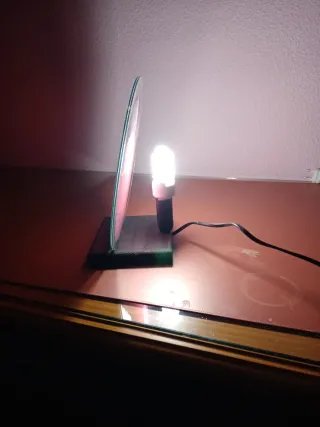 Lámpara de mesa o mesilla redonda