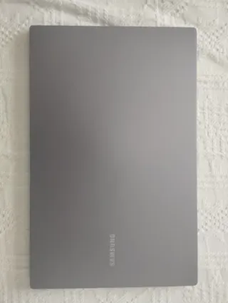 Portatil Samsung Galaxy Book 4, i5 , 512ssd platea