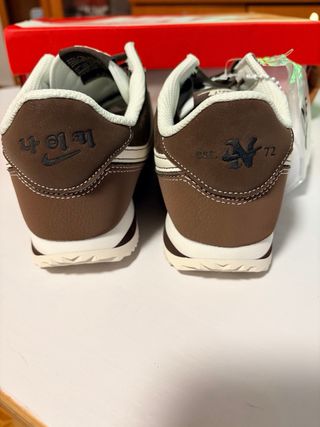 Nike Cortez Marrones y Blancas