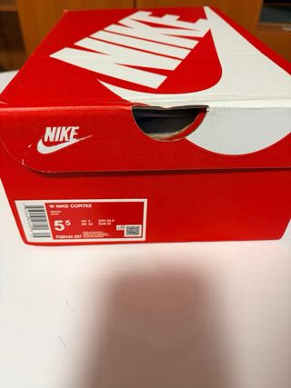 Nike Cortez Marrones y Blancas