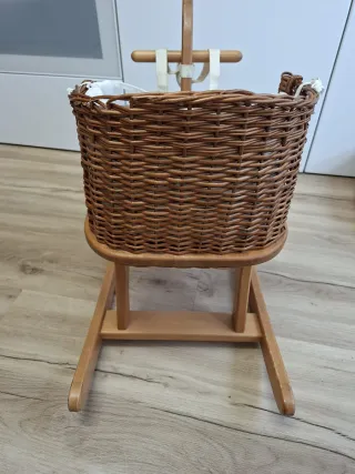 Caballito balancín madera y mimbre