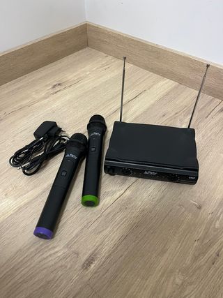 Sistema Micrófonos Inalámbricos Party UHF