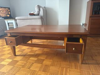 Mesita de salón de madera