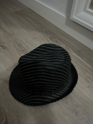Sombrero Negro Rayas Blancas