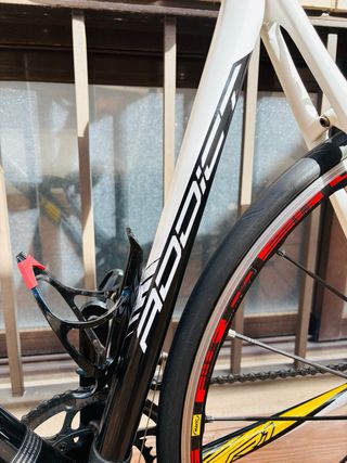 Bicicleta Scott Addict RC