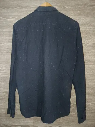 Camisa Pull & Bear azul marino talla S