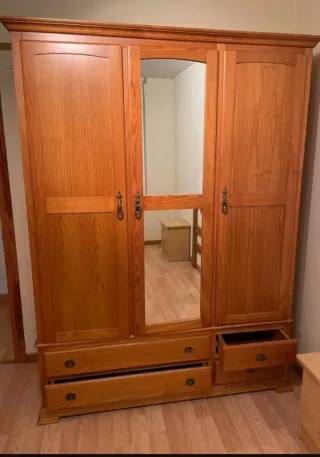 Armario madera pino macizo 2 puertas espejo