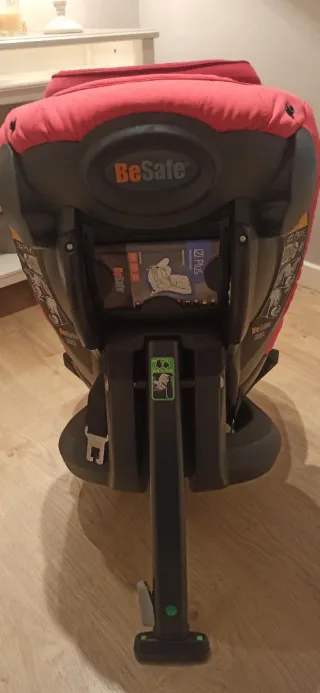 Silla coche BeSafe Izi Plus Roja sin Isofix