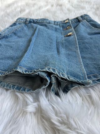 Falda vaquera corta Zara