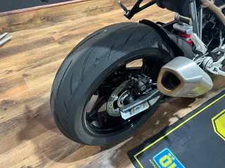 BMW S1000R