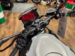 BMW S1000R