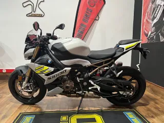BMW S1000R