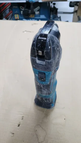 Multiherramienta Makita 18V