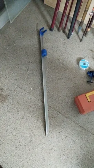 Cañas de pescar y carretes