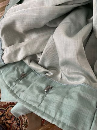 Conjunto Cortinas y mesa camilla a juego