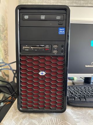 Ordenador ASUS + Monitor LG + Teclado y Ratón